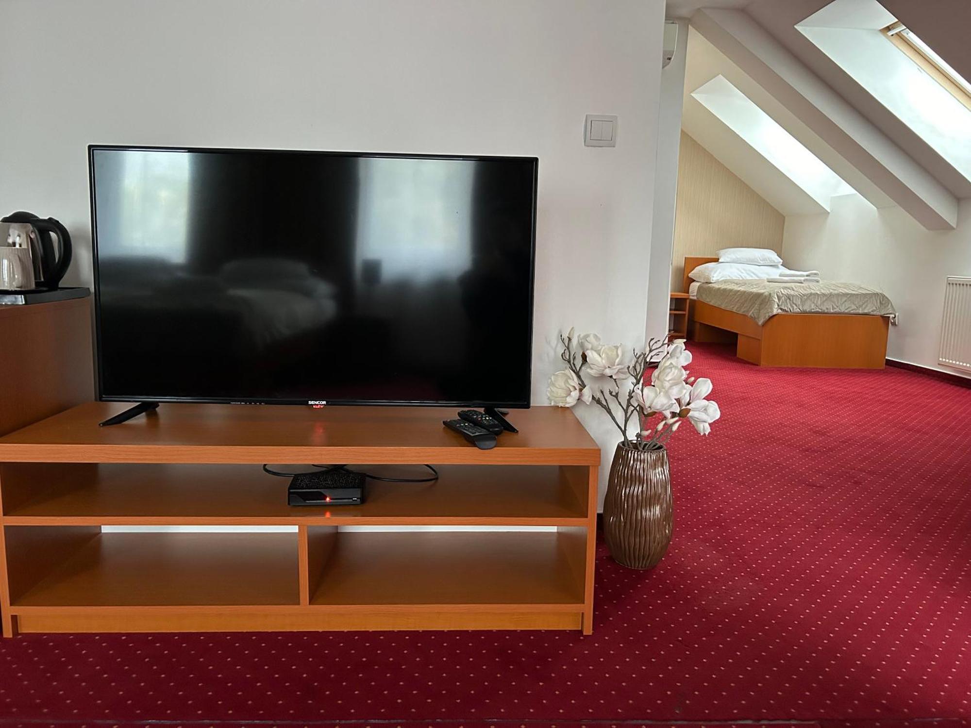Hotel Evan U Hoffera Topoľčany Eksteriør billede