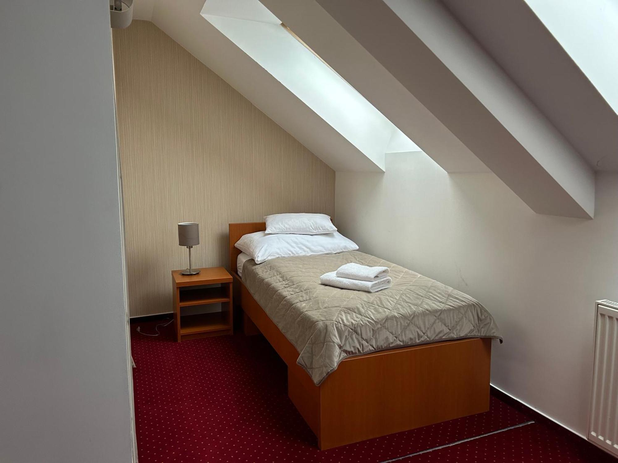 Hotel Evan U Hoffera Topoľčany Eksteriør billede