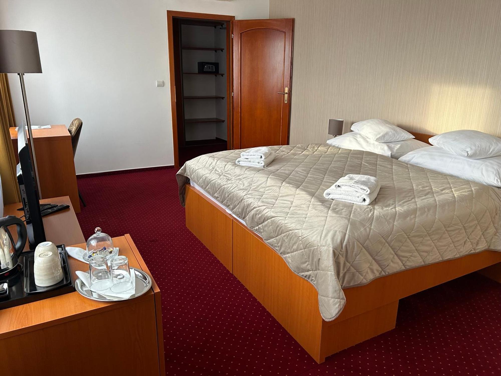 Hotel Evan U Hoffera Topoľčany Eksteriør billede