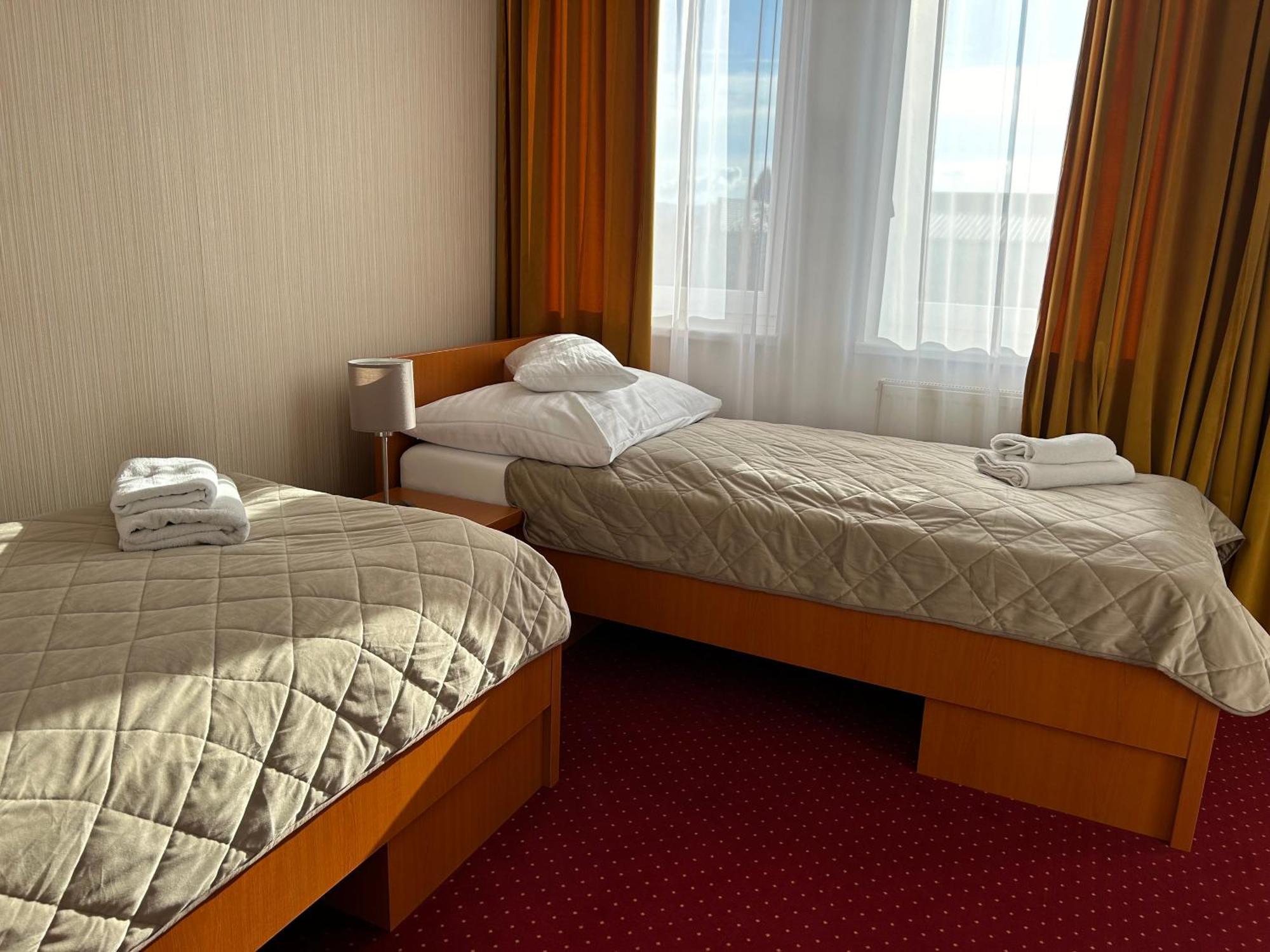 Hotel Evan U Hoffera Topoľčany Eksteriør billede