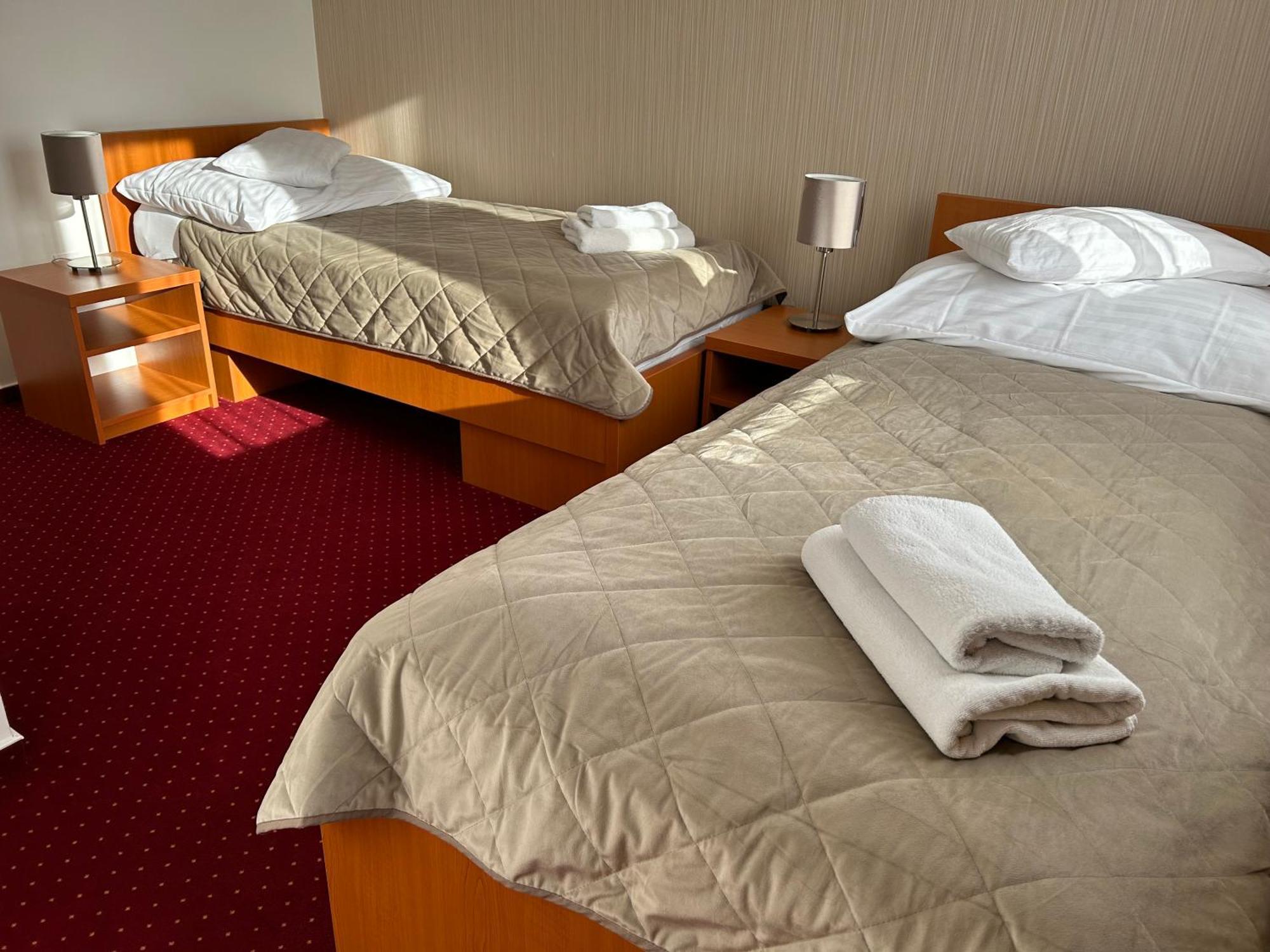 Hotel Evan U Hoffera Topoľčany Eksteriør billede