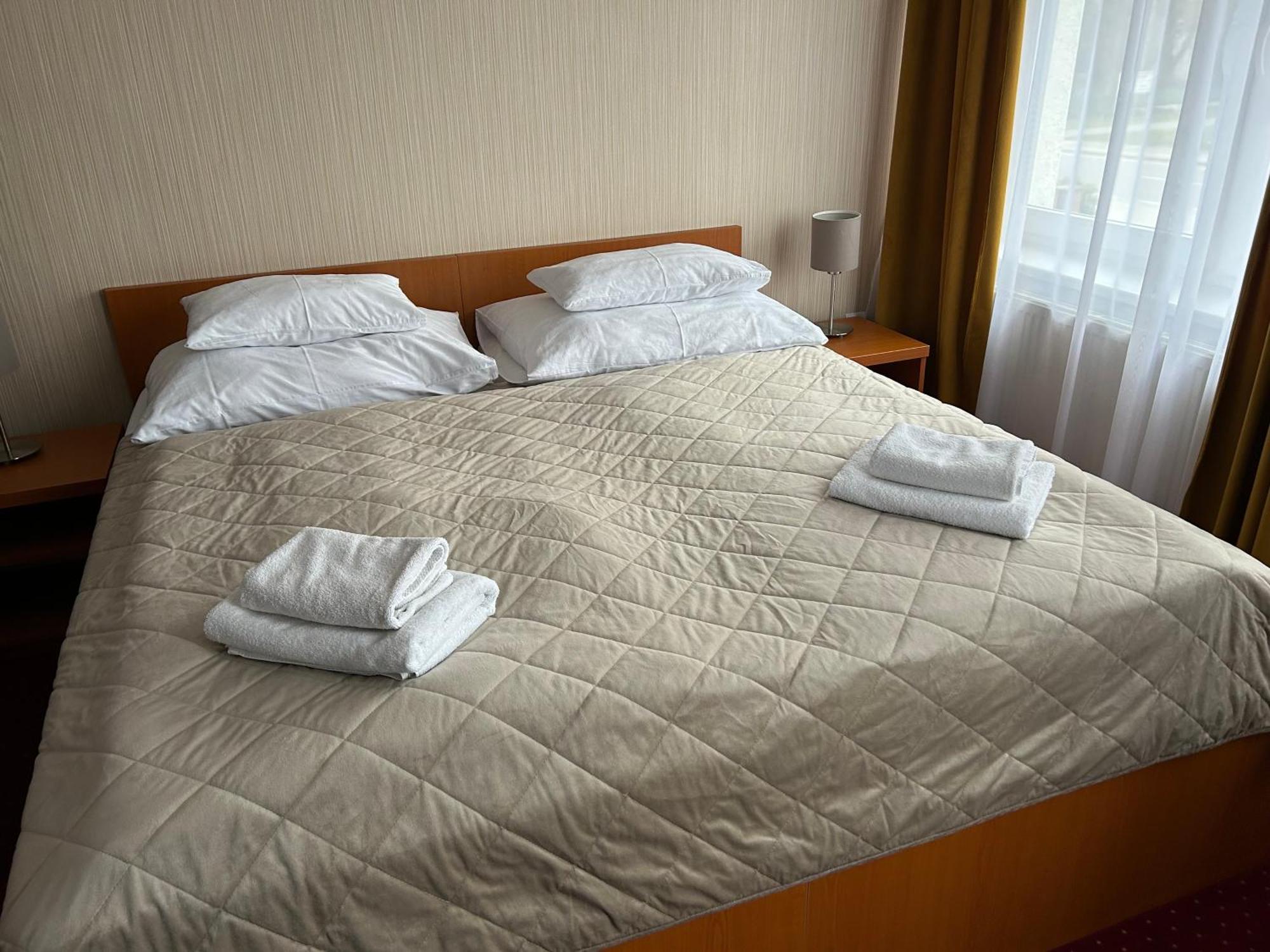 Hotel Evan U Hoffera Topoľčany Eksteriør billede