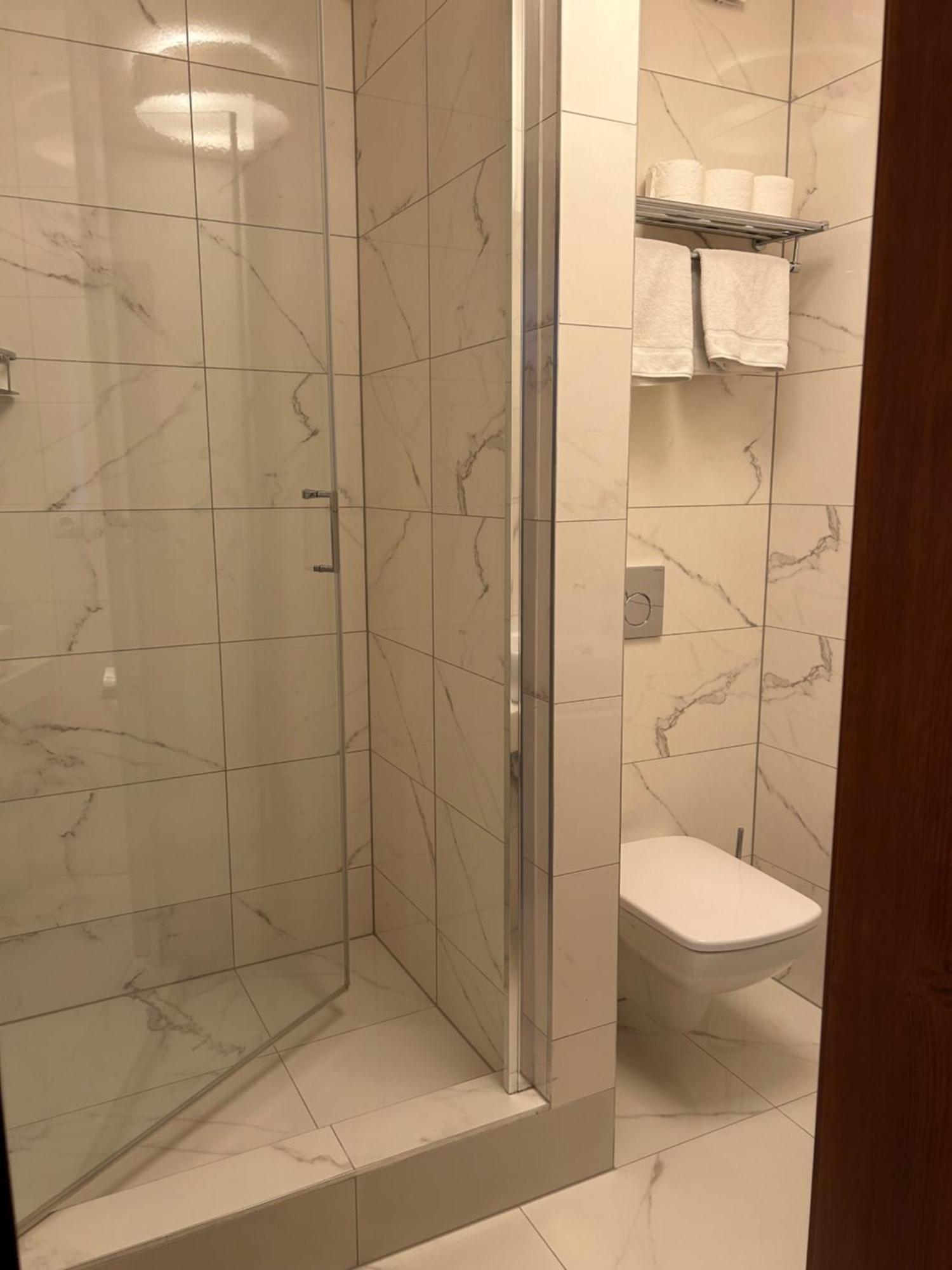 Hotel Evan U Hoffera Topoľčany Eksteriør billede